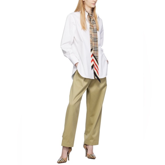 Burberry Khaki Pleated Trousers new without tags - Picture 1 of 8